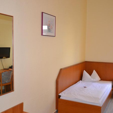 Hotel Thueringer Hof Йена Стая снимка